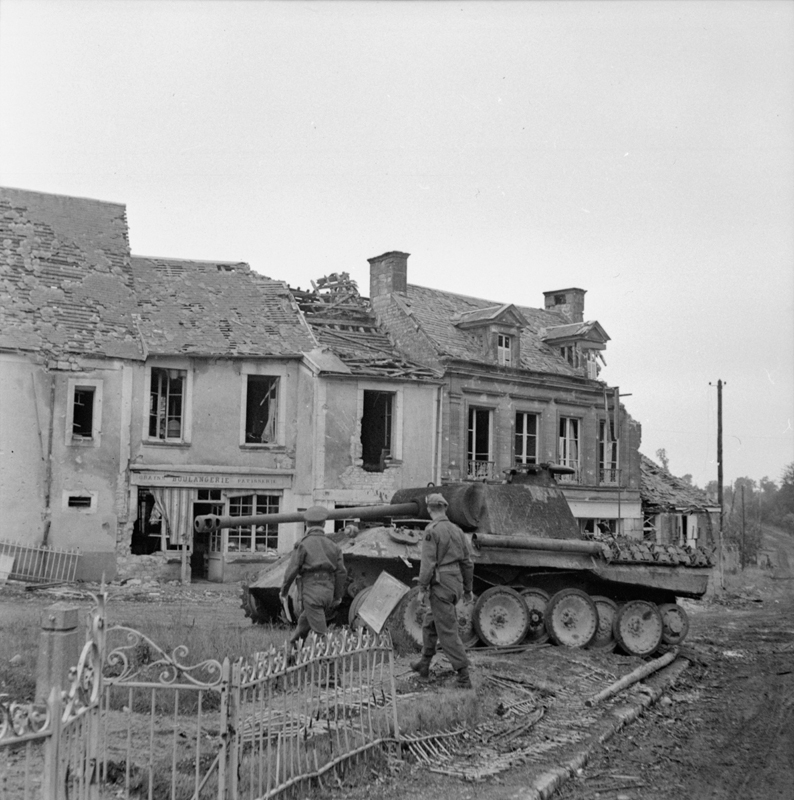 Panther, knocked out by a Firefly of 7th Dragoon Guards. Although this photograph was taken slightly after 21st Panzer's push, it demonstrates the losses they suffered quite well. B5780